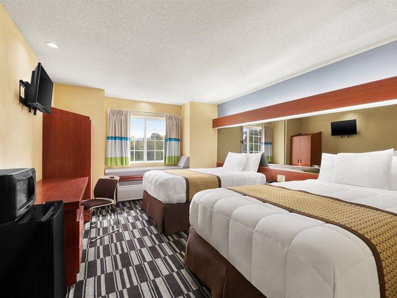 Microtel Inn & Suites By Wyndham Thomasville Bagian luar foto