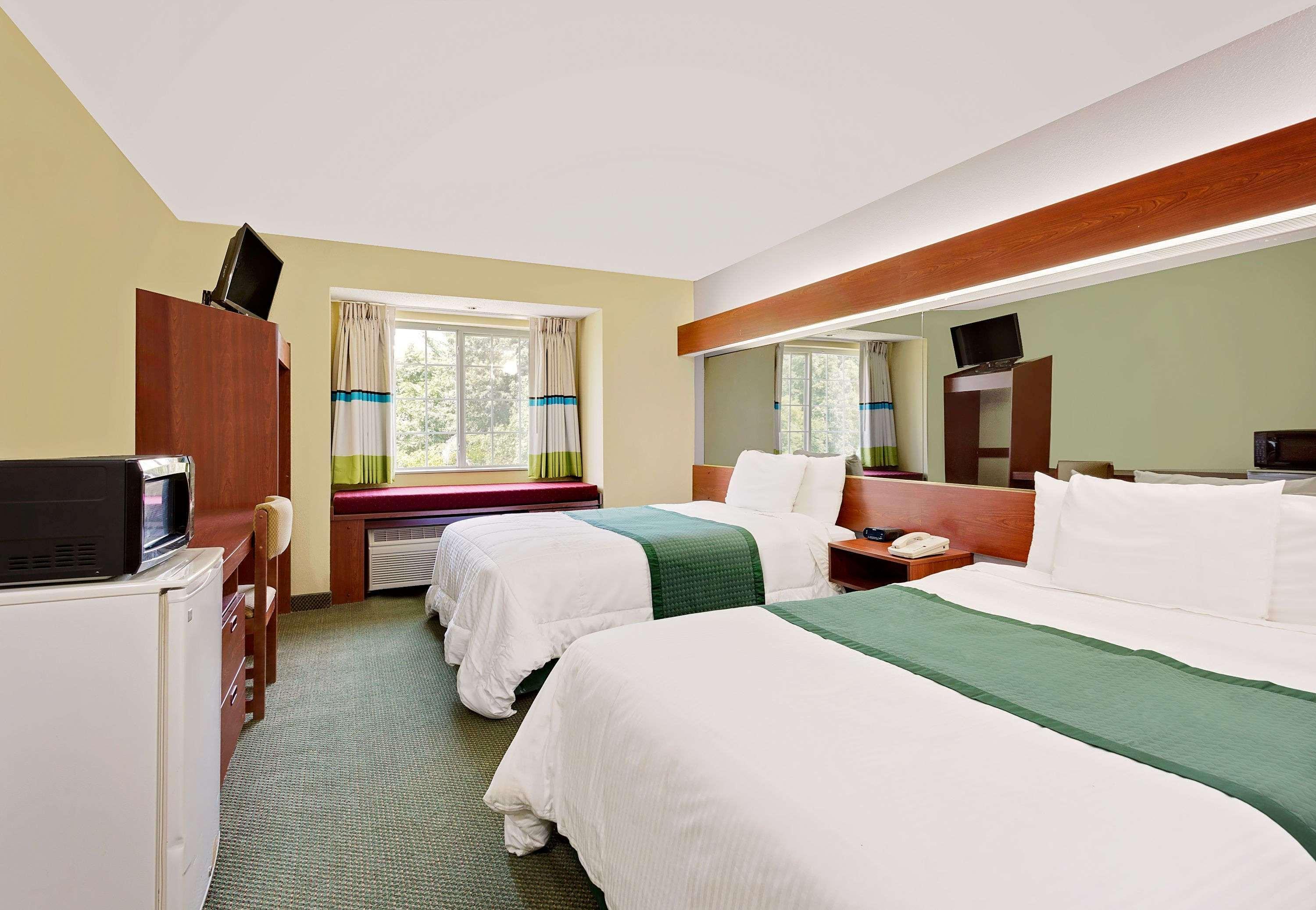 Microtel Inn & Suites By Wyndham Thomasville Bagian luar foto